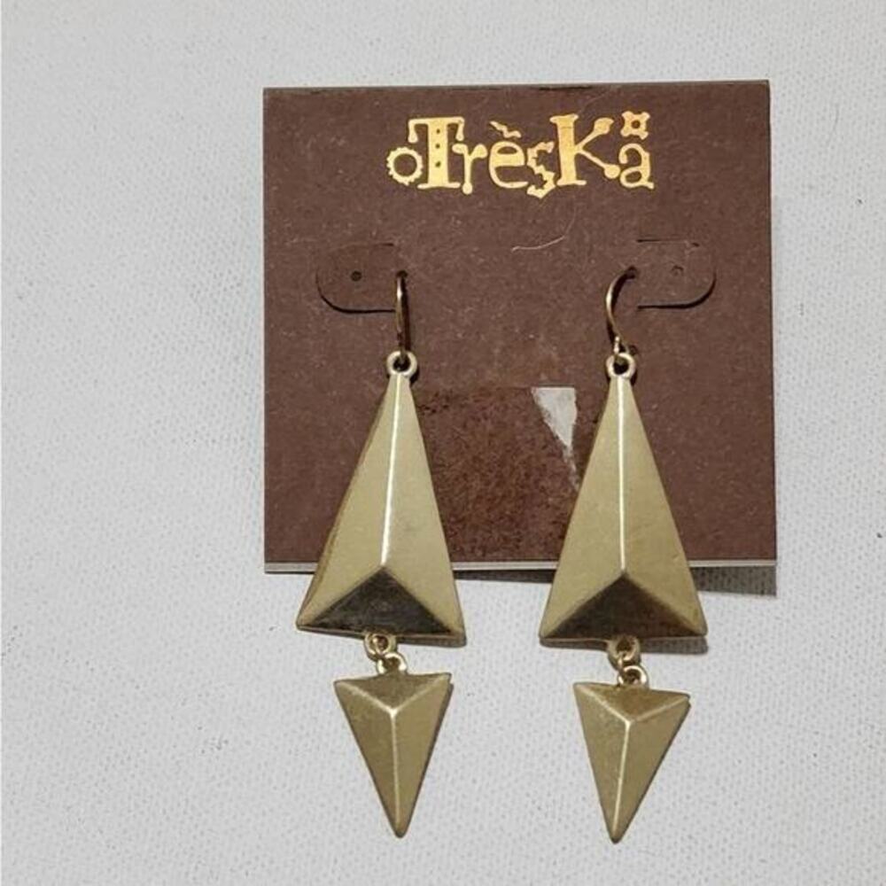 Treska Gold Tone Geometric Pyramid Drop Earrings Matte Modernist Dangle 3D